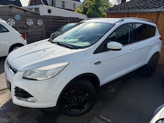 Ford Kuga - 1.6 Titanium Styling Pack 4WD