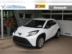 Toyota Aygo X - 1.0 VVT-i, Camera. CarPlay/Android, Airco, Adaptieve Cruise, Lane Assist etc