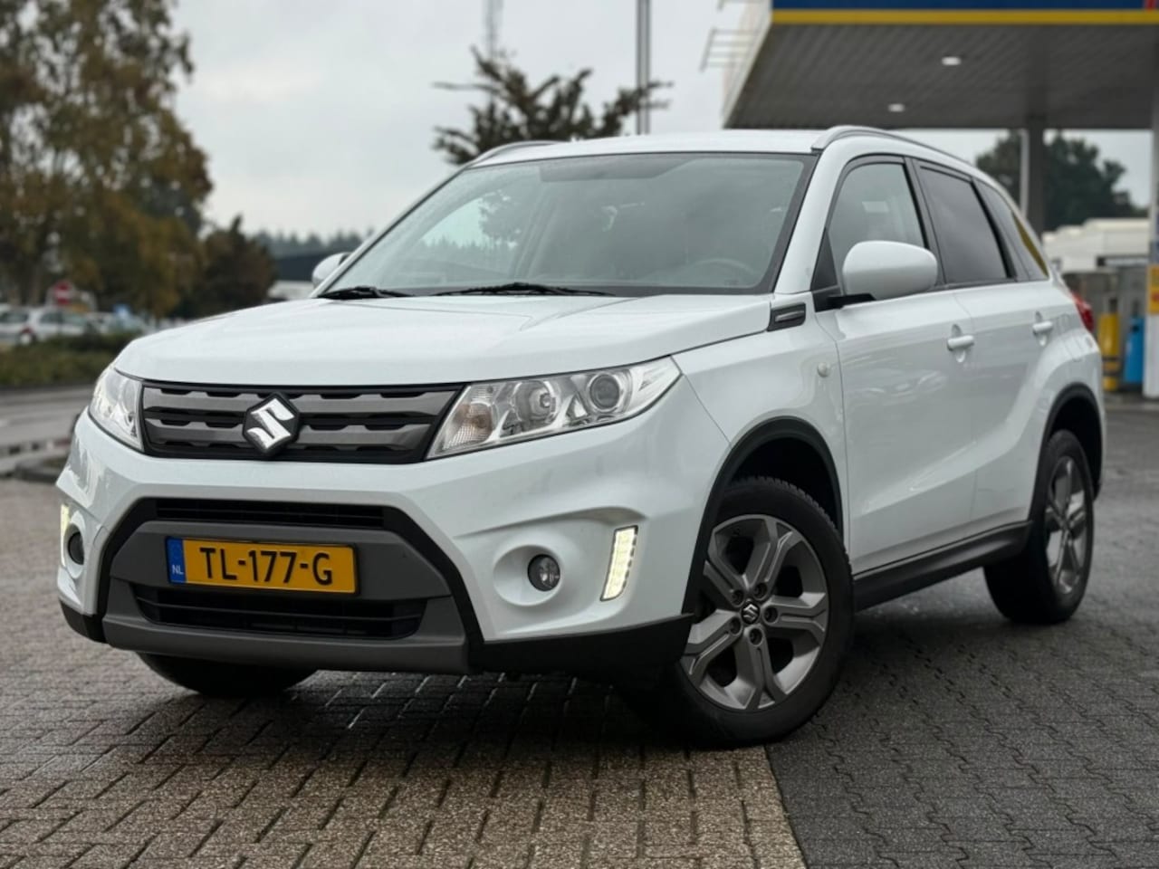 Suzuki Vitara - 1.6 EXLUSIVE TREKHAAK CAMERA CARPLAY NAVI - AutoWereld.nl