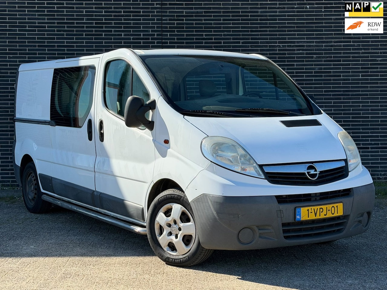 Opel Vivaro - 2.5 CDTI L2H1 DC Airco, APK 08-' 27! - AutoWereld.nl