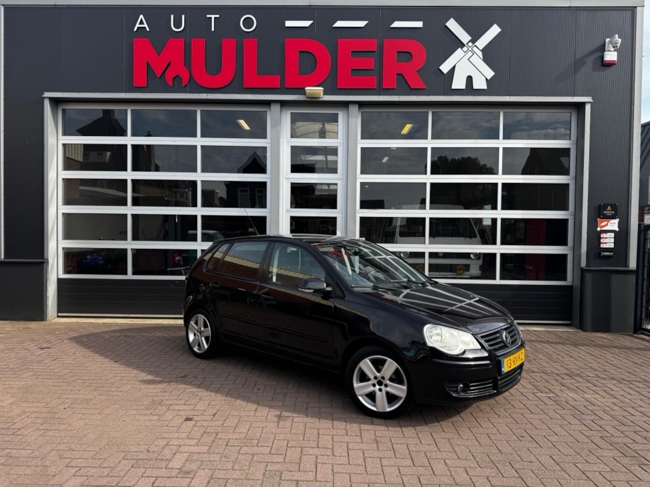 Volkswagen Polo - 1.4-16V FSI SPORTLINE / CRUISECONTROL / AIRCO / NAP / APK NIEUW! - AutoWereld.nl