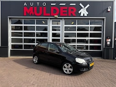 Volkswagen Polo - 1.4-16V FSI SPORTLINE / CRUISECONTROL / AIRCO / NAP / APK NIEUW