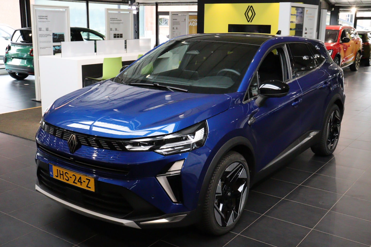 Renault Symbioz - 1.8 E-Tech full hybrid 160 iconic + panoramadak - AutoWereld.nl