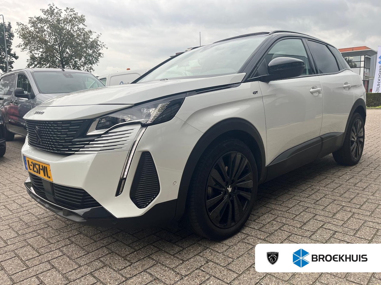 Peugeot 3008 - 1.2 PureTech GT | Glazen panorama-dak | Black pack |Voorstoelen verwarmd | Cruise control - AutoWereld.nl
