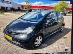 Toyota Aygo - 1.0-12V +