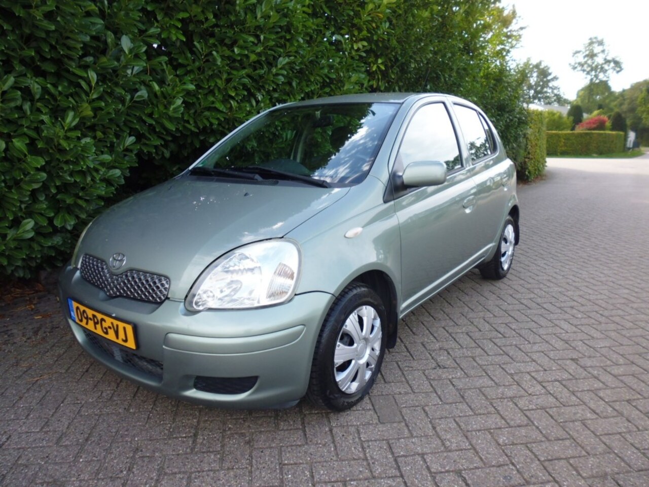 Toyota Yaris - 1.3 VVT-i Sol ELEKTRA PAKKET AIRCO - AutoWereld.nl