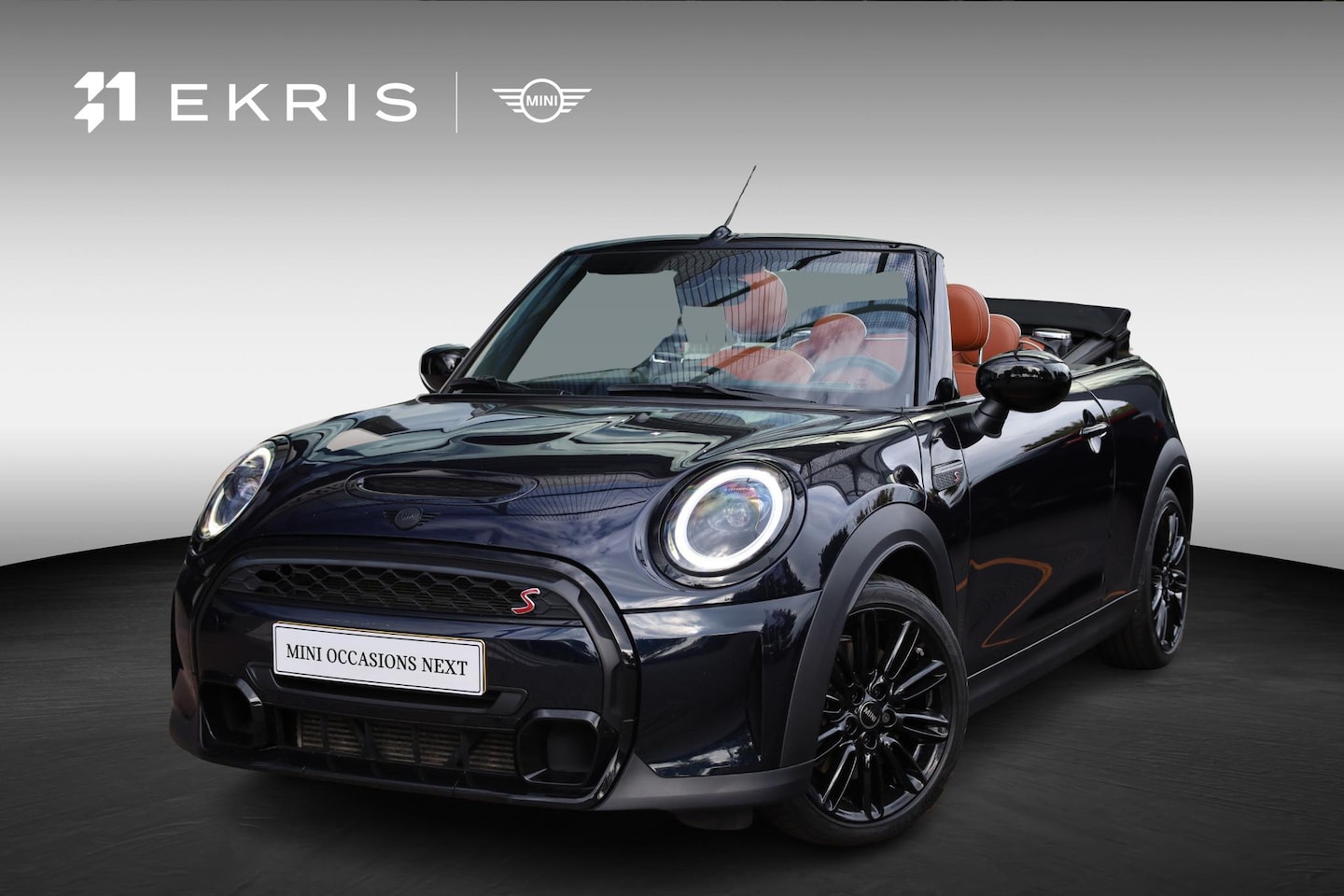 MINI Cabrio - Cooper S | Leder | Comforttoegang | Park Distance Control (PDC), achter | Stoel- en stuurw - AutoWereld.nl