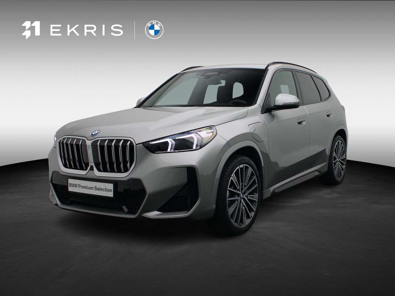 BMW X1 - xDrive30e M Sportpakket | Innovation Pack | Trekhaak | Elektrisch verstelbare Sportstoelen - AutoWereld.nl