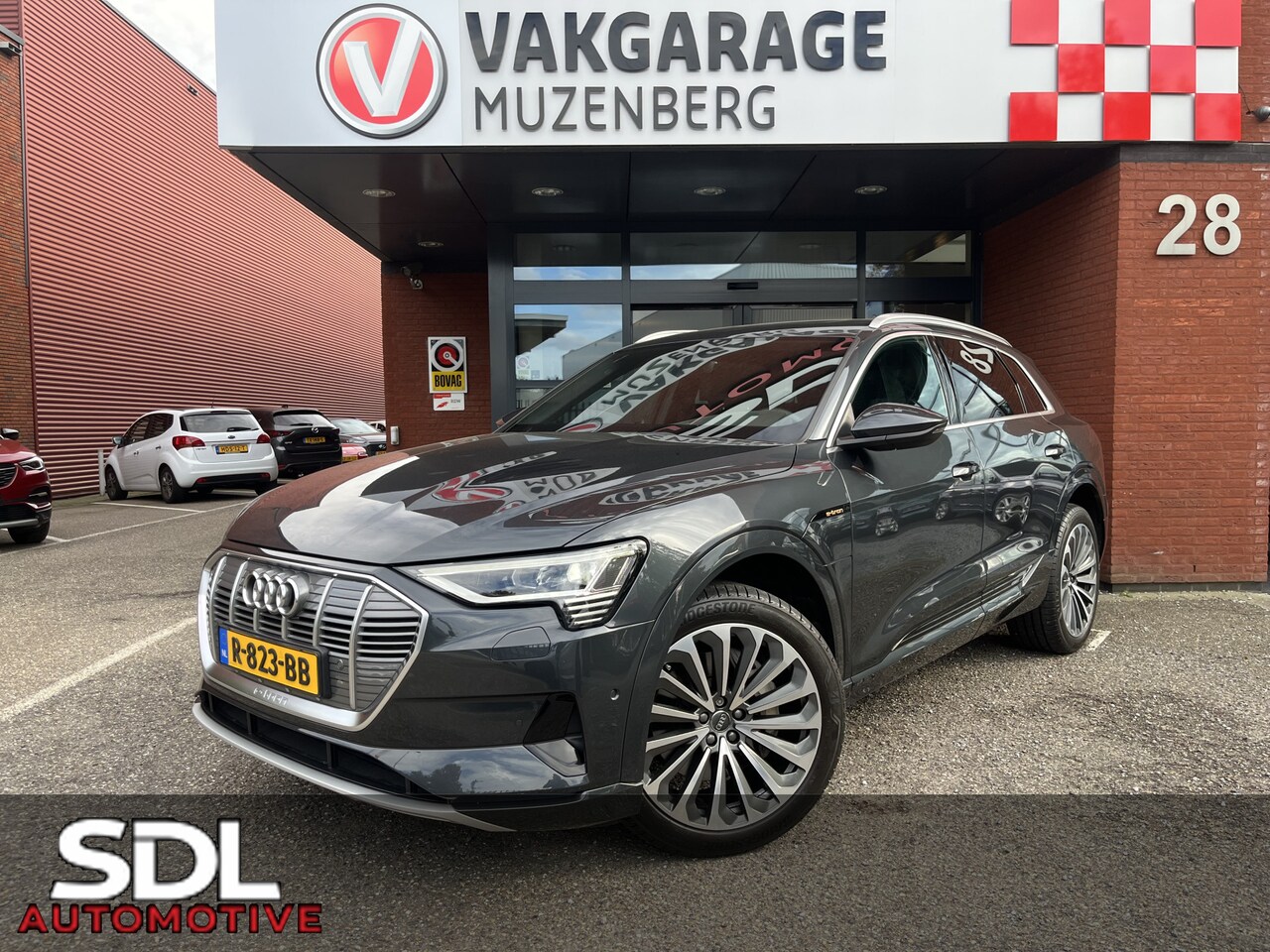 Audi e-tron - 55 quattro Advanced edition Plus 95 kWh SOH 91% DEALER ONDERHOUDEN!! // PANO/SCHUIFKANTELD - AutoWereld.nl