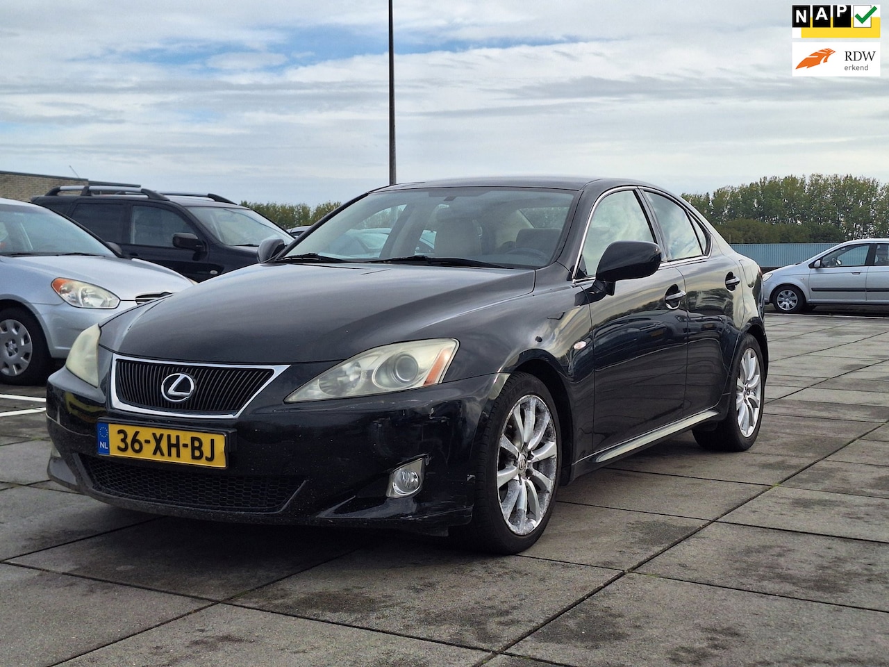 Lexus IS - € 6950,- 250 Business Luxury Vol Opties !! Automaat - AutoWereld.nl