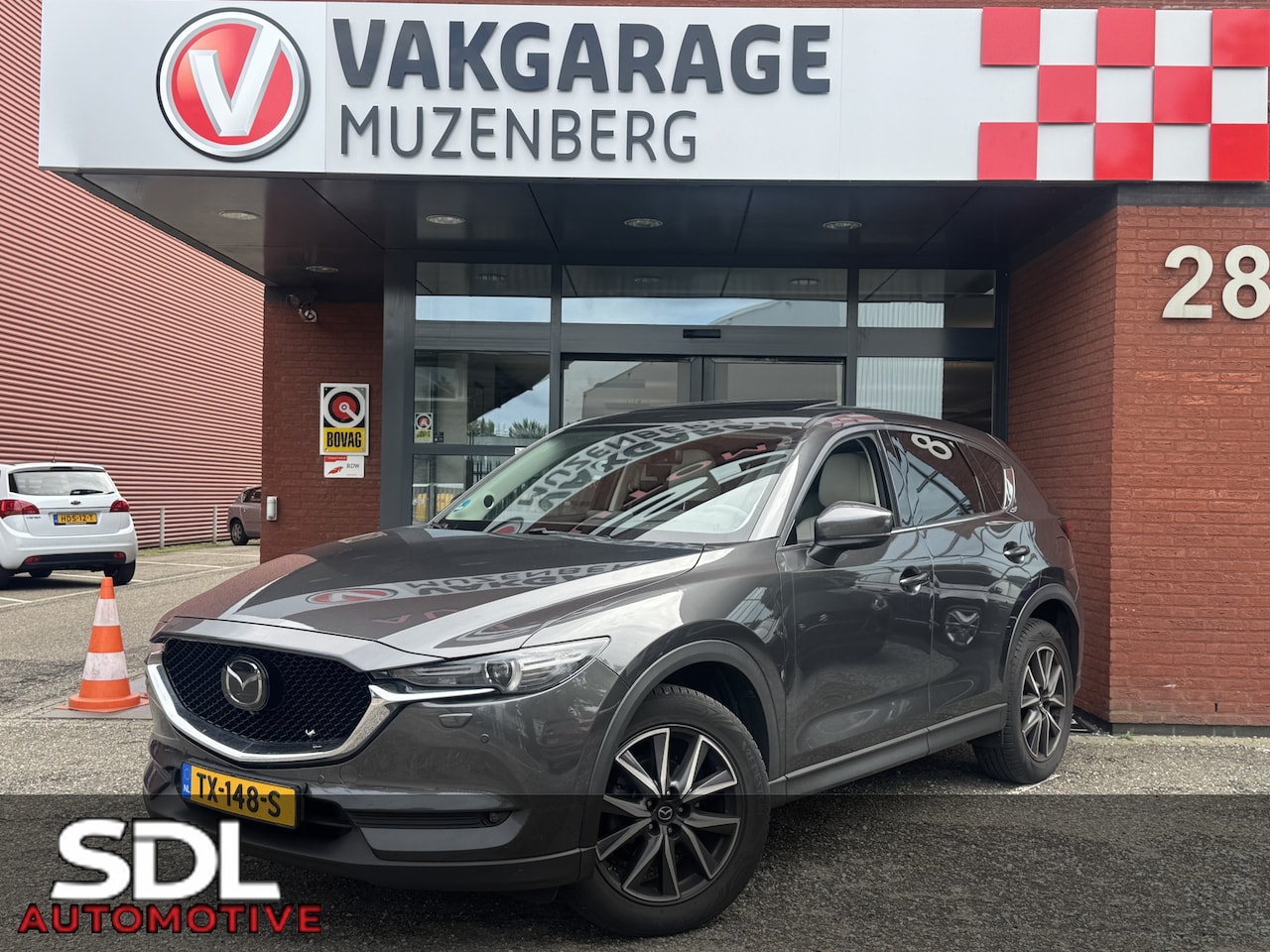 Mazda CX-5 - 2.5 SkyActiv-G 194 GT-M // NAVI // BOSE AUDIO // SCHUIF / KANTELDAK // LEDER // ADAPTIVE C - AutoWereld.nl