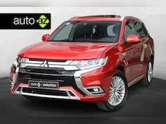 Mitsubishi Outlander - 2.4 PHEV S-Edition / Pano / Stuur en stoelverwarming / Adaptive cruise
