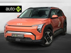 Kia EV3 - Plus Advanced 81.4 kWh / Pano / Stuur en stoelverwarming / Carplay