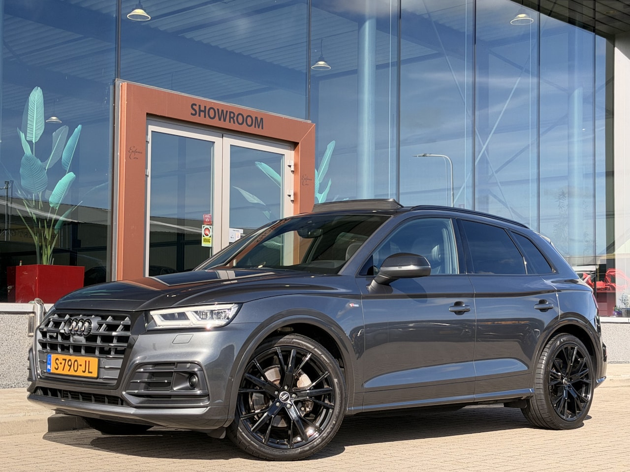 Audi Q5 - 2.0 TFSI quattro S-LINE | Luchtvering | B&O | Pano | Leder | 360 | Head-Up | Stoelverwarmi - AutoWereld.nl