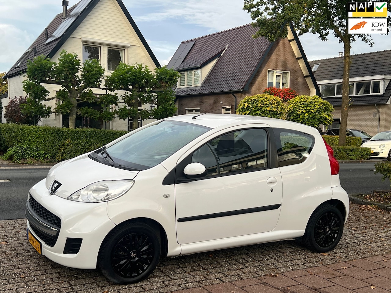 Peugeot 107 - 1.0-12V XS NL-AUTO-NAP. - AutoWereld.nl