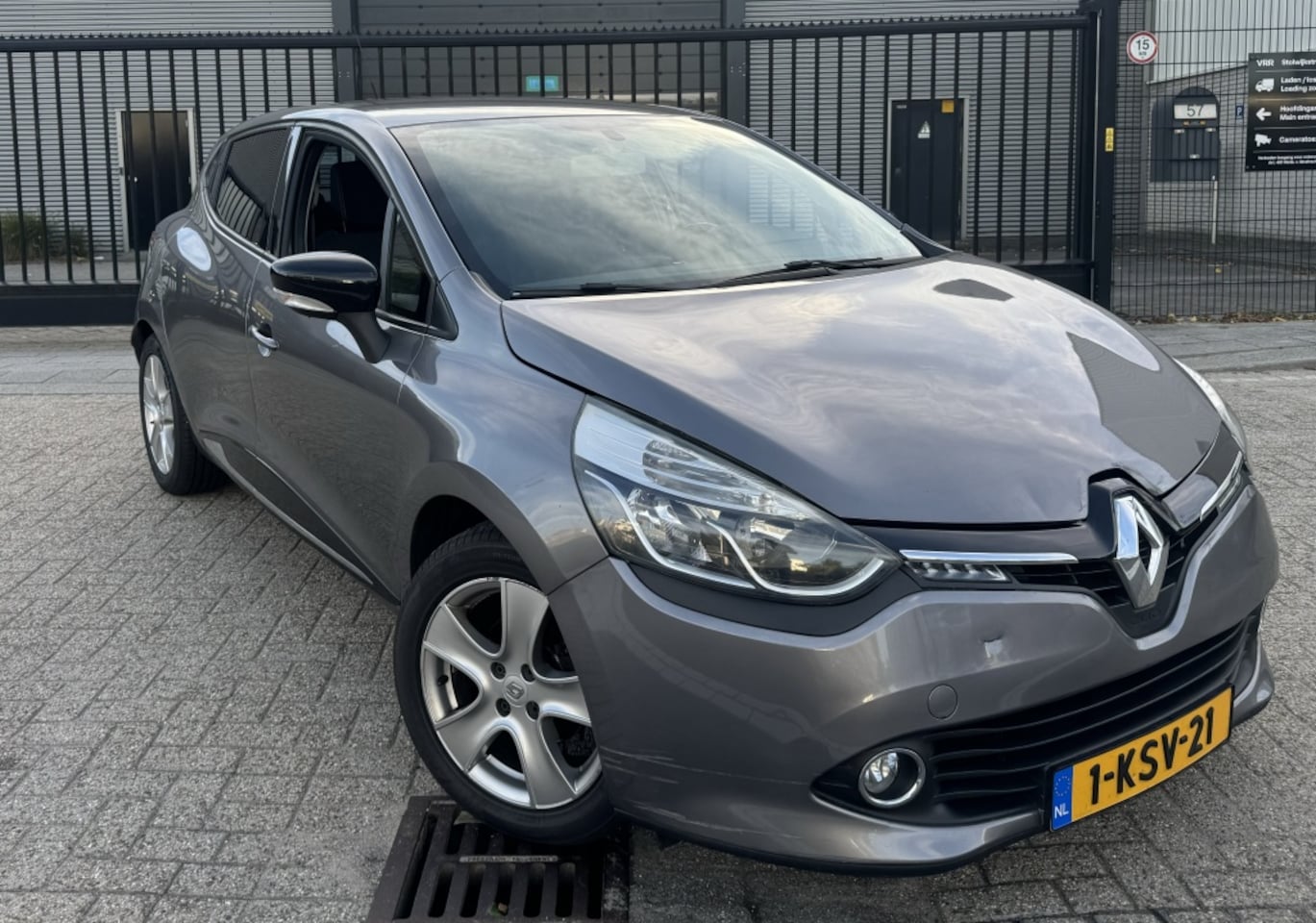 Renault Clio - 0.9 TCe Expression 0.9 TCe Expression - AutoWereld.nl