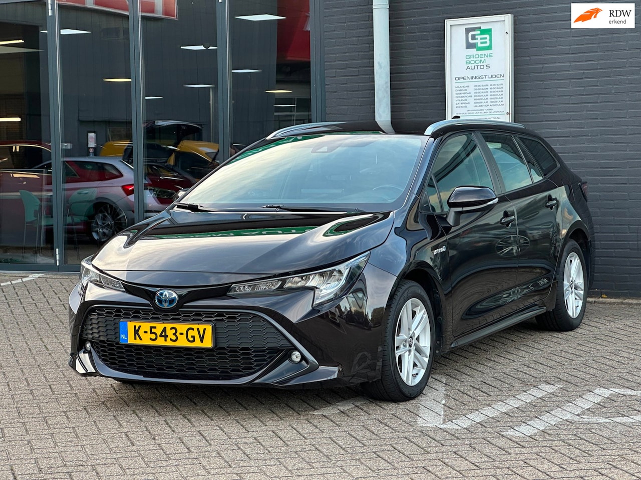 Toyota Corolla Touring Sports - 1.8 Hybrid Active/CAMERA/NAVI/NETTE STAAT!! - AutoWereld.nl