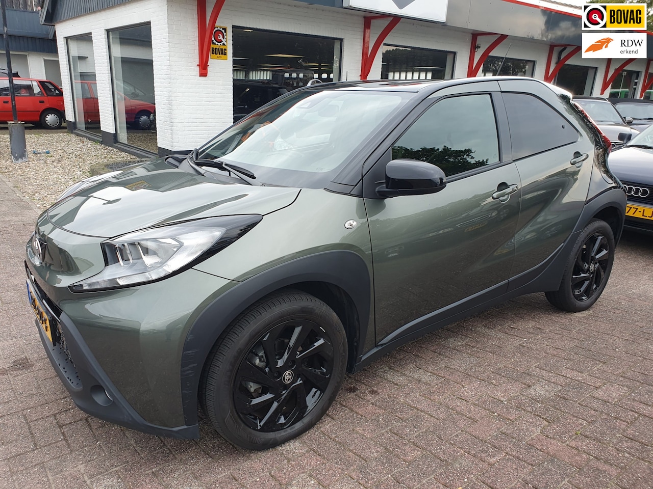 Toyota Aygo X - 1.0 VVT-i S-CVT Play Aut/Keyless/Clima/Camera - AutoWereld.nl