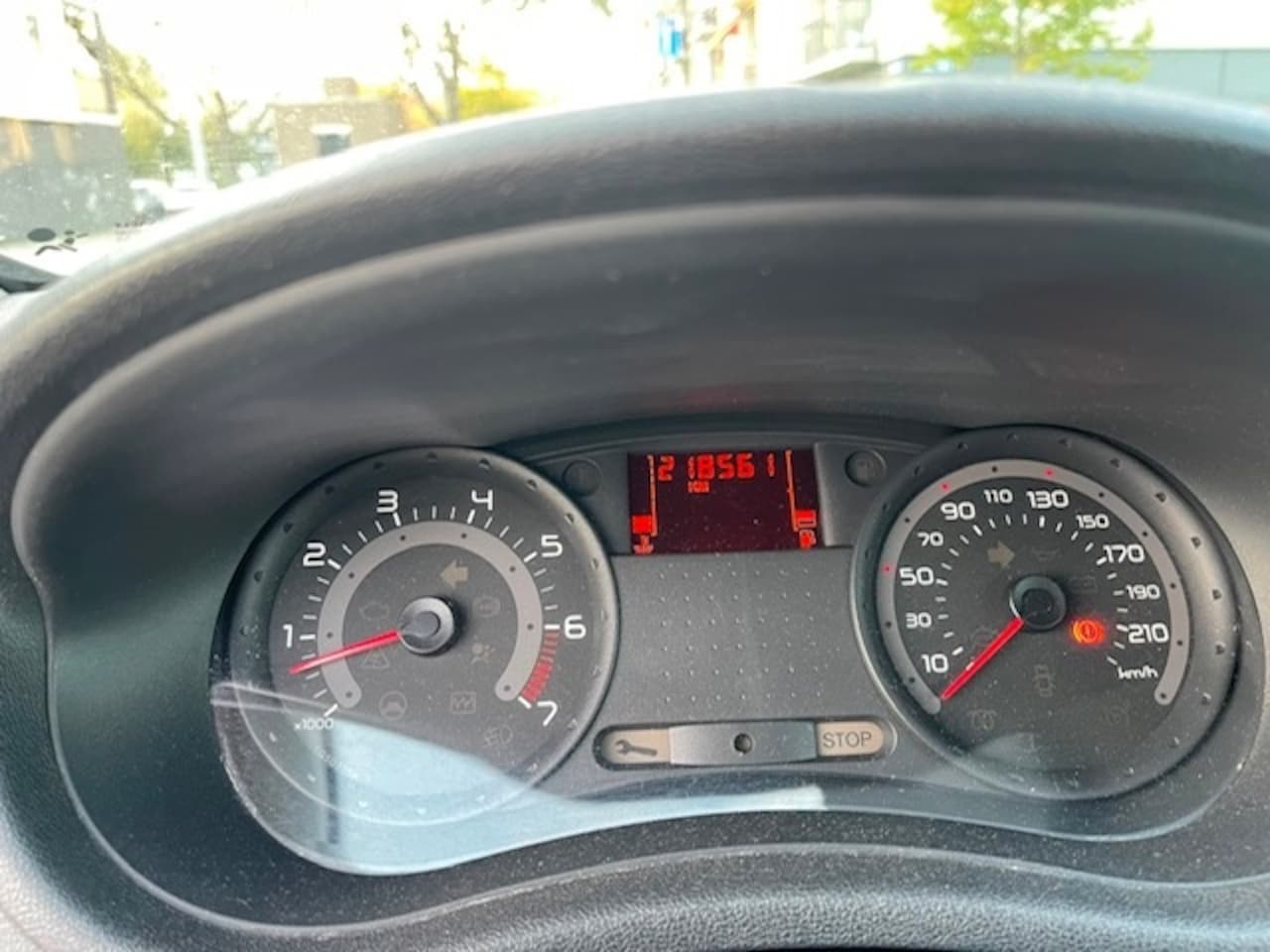 Renault Clio - 1.2-16V Authentique 1.2-16V Authentique - AutoWereld.nl