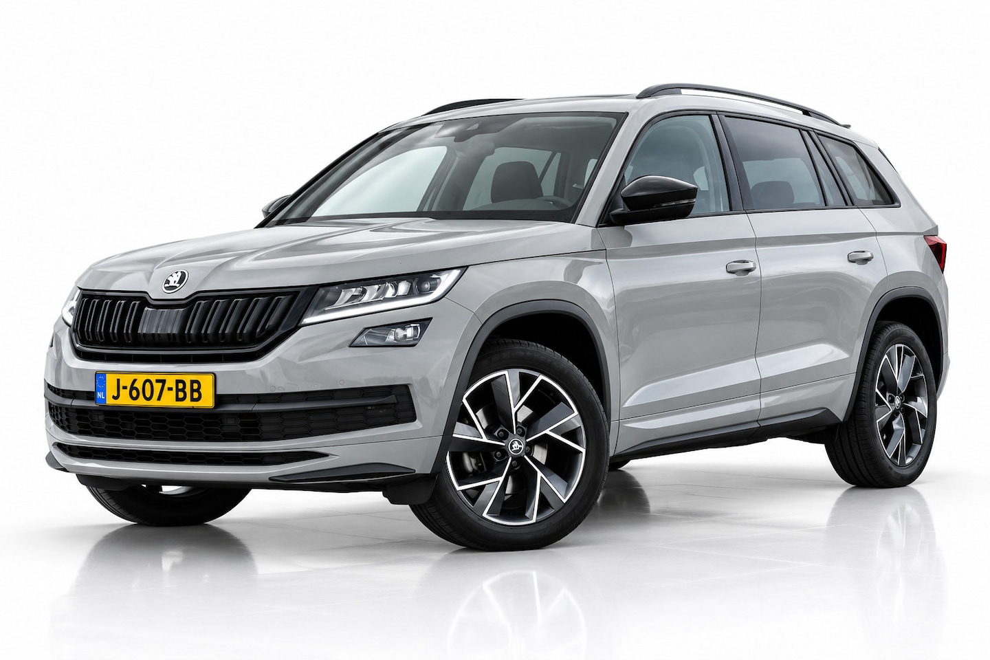 Skoda Kodiaq - 1.5 TSI Sportline | NAP | CAMERA | STOELVERWARMING | APPLE CARPLAY | VIRTUAL COCKPIT - AutoWereld.nl