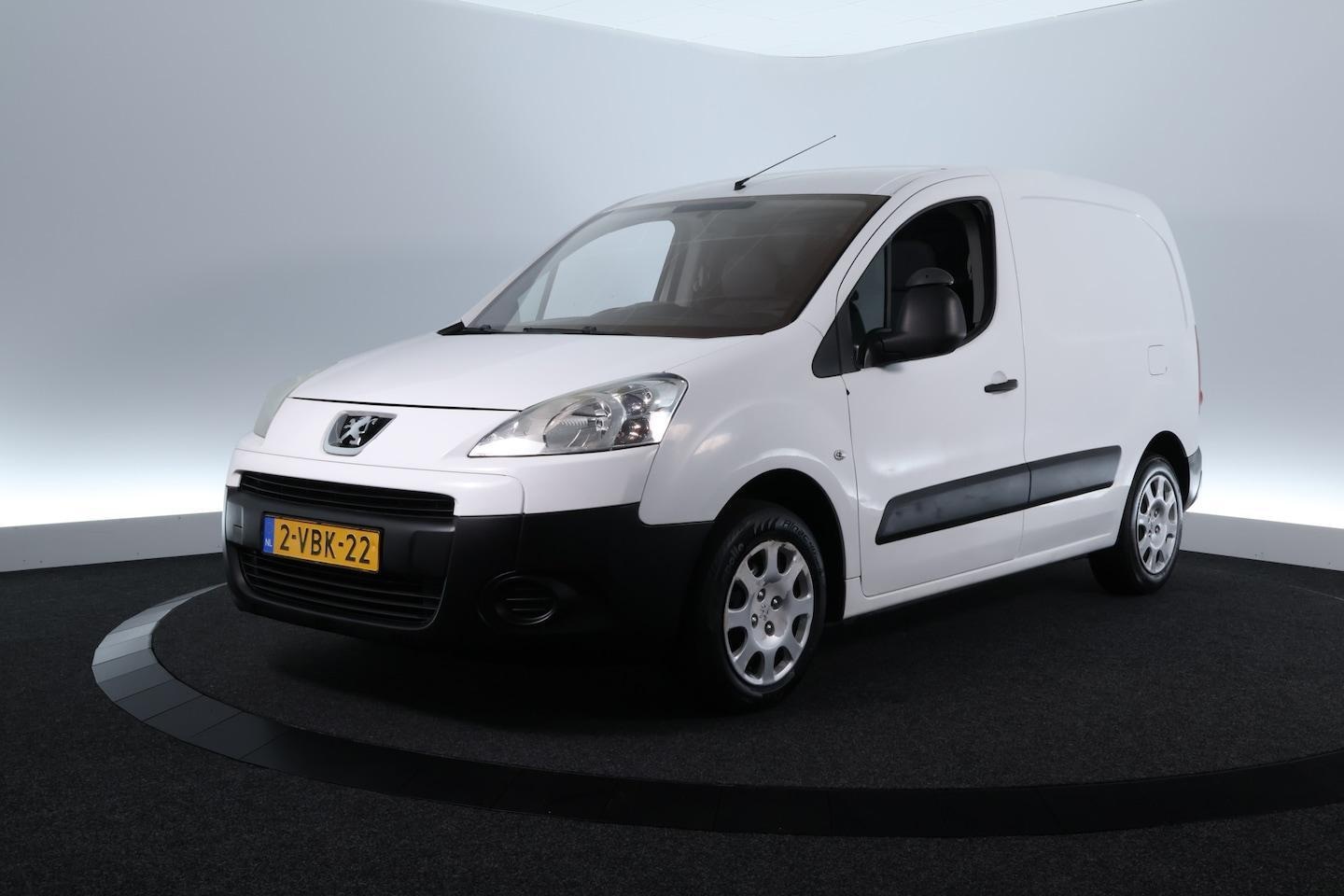 Peugeot Partner - 120 1.6 HDI L1 XT |EX BTW|AIRCO|ELK.PAKKET|TREKHAAK - AutoWereld.nl