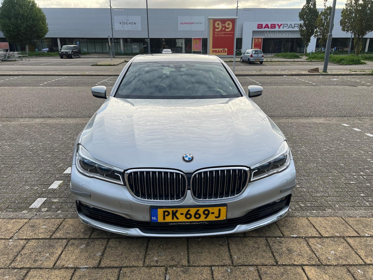 BMW 7-serie - 750Li High Executive Bowers & Wilkins, Rear Entertainment,  Adaptieve Luchtvering, Soft Close, - AutoWereld.nl