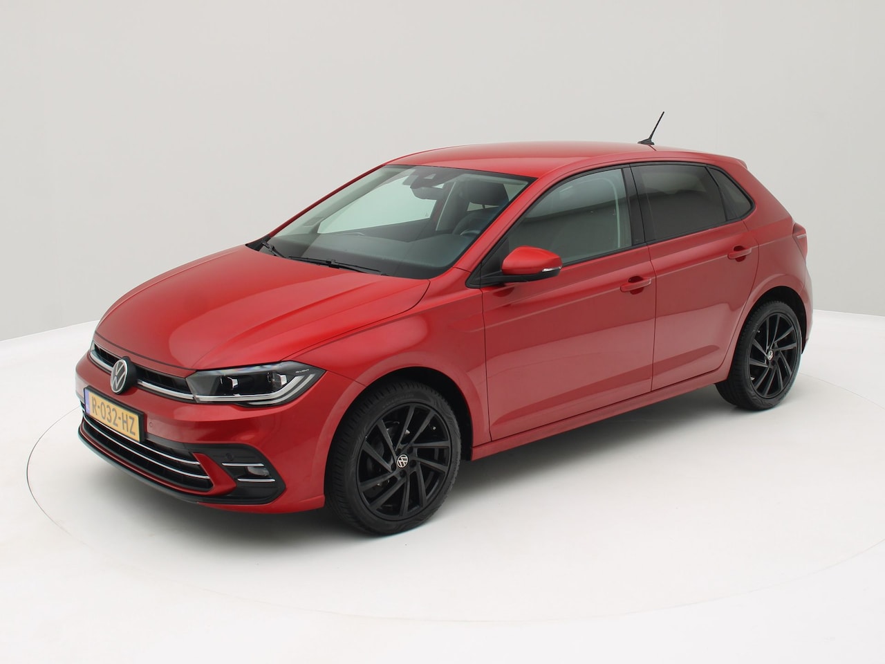 Volkswagen Polo - 1.0 TSI Style Sport / Navi / Adapt.Cruise / Origineel NL - AutoWereld.nl