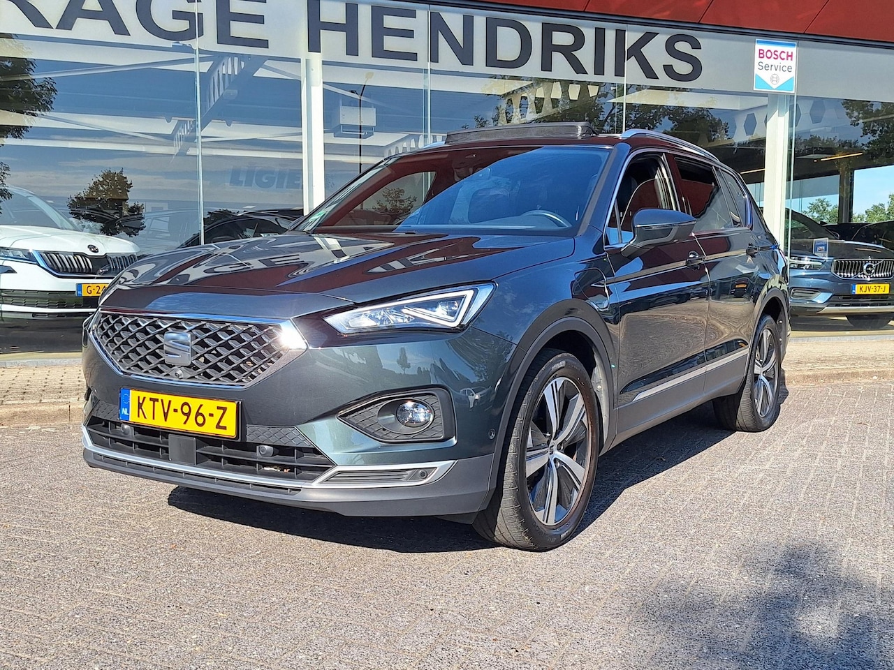 SEAT Tarraco - 1.4 TSI e-Hybrid PHEV Xcellence | Panorama | Trekhaak |  360 cam | Stoel verwarming V + A - AutoWereld.nl