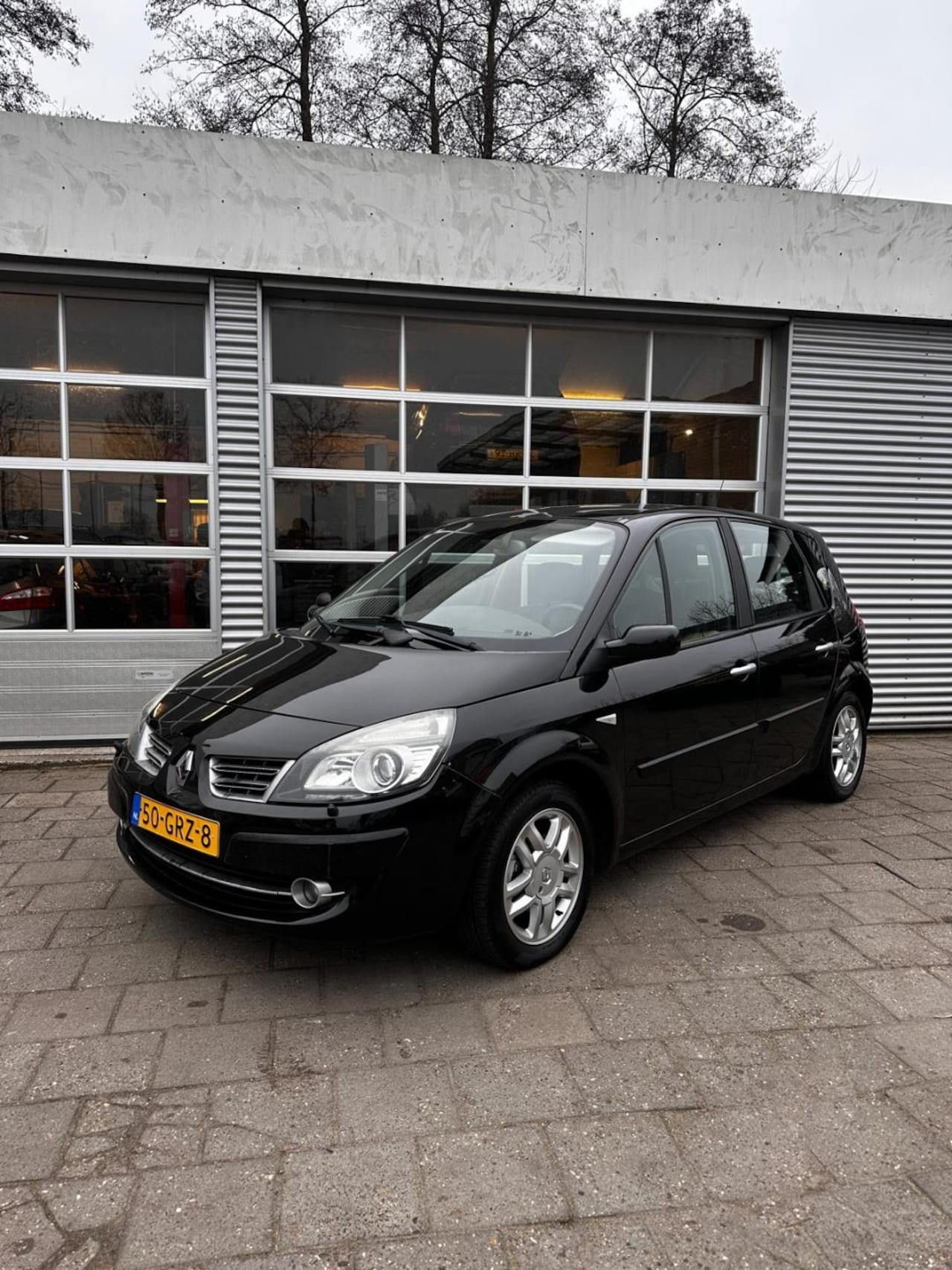 Renault Scénic - 1.6-16V Tech Line - Pano - Climate Control - Cruise Control - Multimedia - Lichtmetaal - AutoWereld.nl
