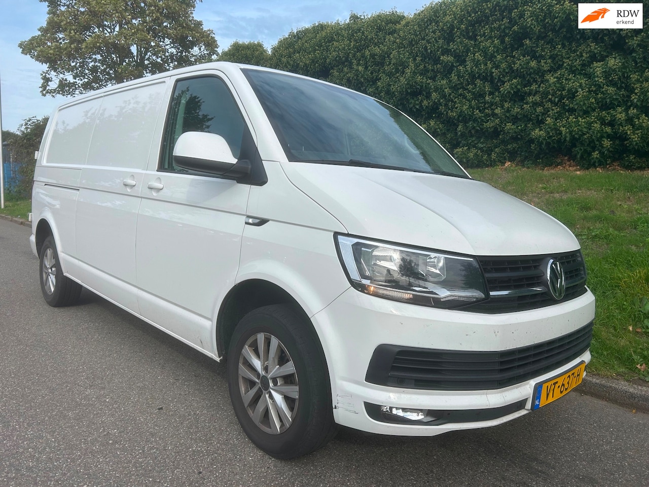 Volkswagen Transporter - 2.0 TDI L2H2 Highline Automaat - 3 Zits - Navi PDC - AutoWereld.nl