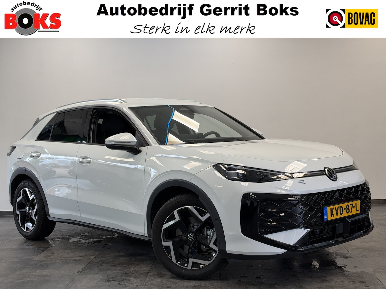 Volkswagen T-Roc - 1.5 eTsi R-Line First Edition IQ-light Adaptive-Cruise - AutoWereld.nl