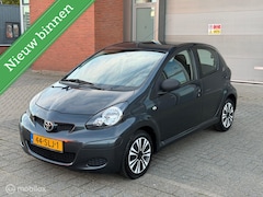Toyota Aygo - 1.0-12V Now_Airco_Apk