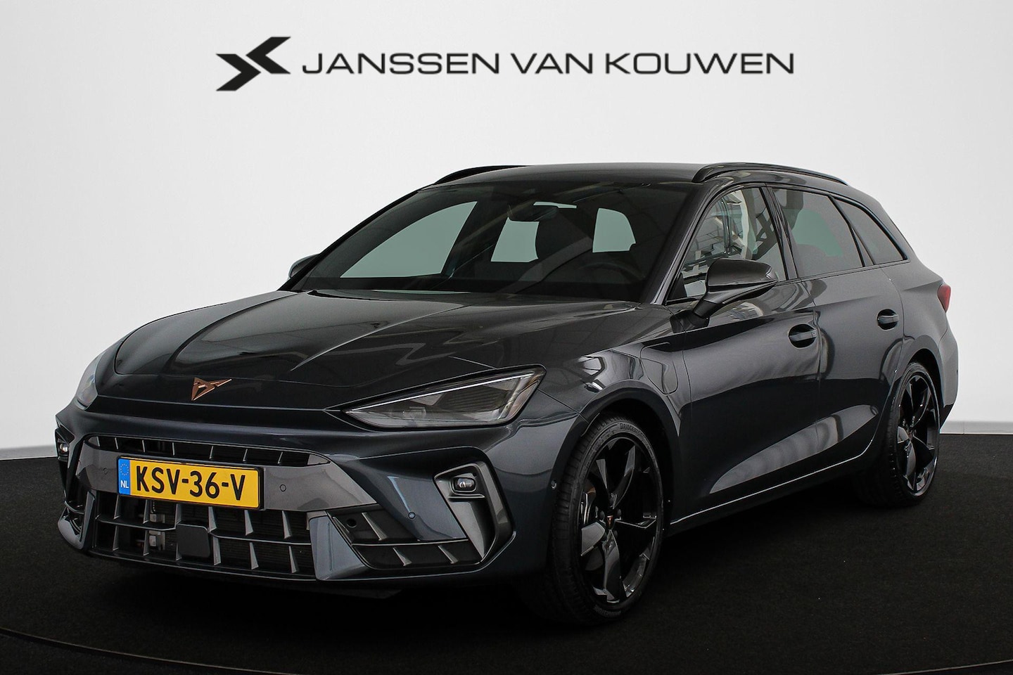 CUPRA Leon Sportstourer - 1.5 TSI e-Hybrid Business Facelift Stoelverwarming Camera Keyless - AutoWereld.nl