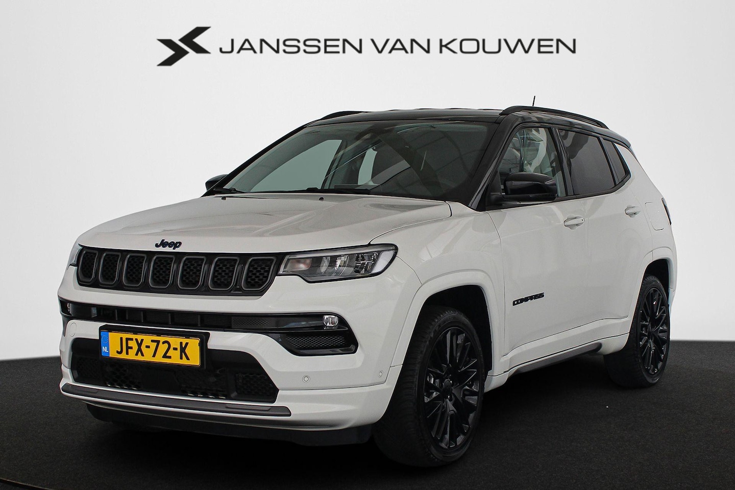Jeep Compass - 4xe 240 Plug-in Hybrid Electric S * Stuur/Stoelverwarming * 360-Camera * Carplay * Alpine - AutoWereld.nl