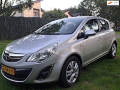 Opel Corsa - 1.2-16V Design Edition AIRCO SPORTVELGEN