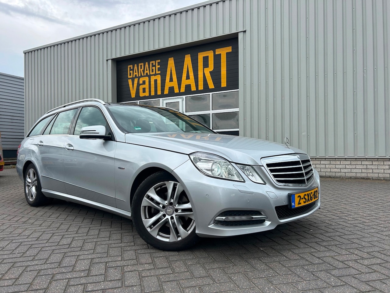 Mercedes-Benz E-klasse Estate - 220 CDI Edition Sport AMG | LEER | PANO DAK | XENON | - AutoWereld.nl