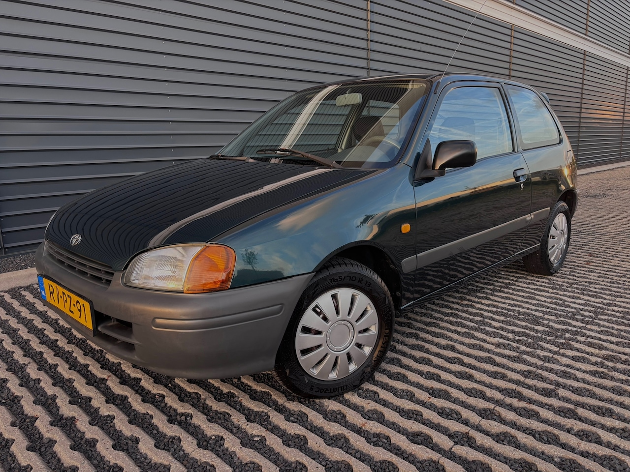 Toyota Starlet - 1.3-16V | 3e Eigenaar | Betrouwbare Japanner - AutoWereld.nl