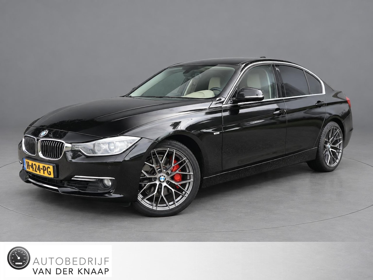 BMW 3-serie - 335i | Clima | Cruise | Multimedia/Navi | Memory | Stoelverwarming | Leder | PDC + Camera - AutoWereld.nl
