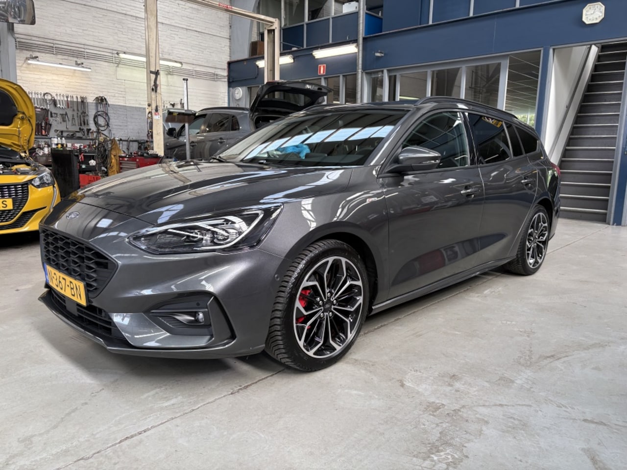 Ford Focus Wagon - 1.0 EcoBoost ST Line X Business 1.0 EcoBoost 125pk ST Line X Business - AutoWereld.nl
