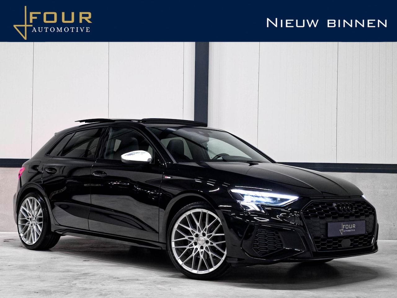 Audi A3 Sportback - 35 TFSI S edition | Panoramadak | RS Stoel | Dealer OH | Sfeer | ACC | 19" | Side | Elek. - AutoWereld.nl
