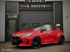 Toyota Yaris - 1.5 Hybrid Launch Edition Nieuw Camera, Stoelverwarming, Btw Auto, Led, Apple CarPlay en A