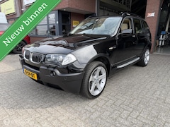 BMW X3 - 3.0i High Executive LEDER*PANO-DAK*YOUNGTIMER