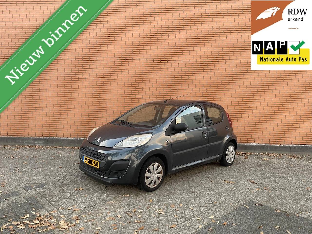 Peugeot 107 - 1.0 Access Accent 2013 158DKM | NAP | AIRCO | - AutoWereld.nl