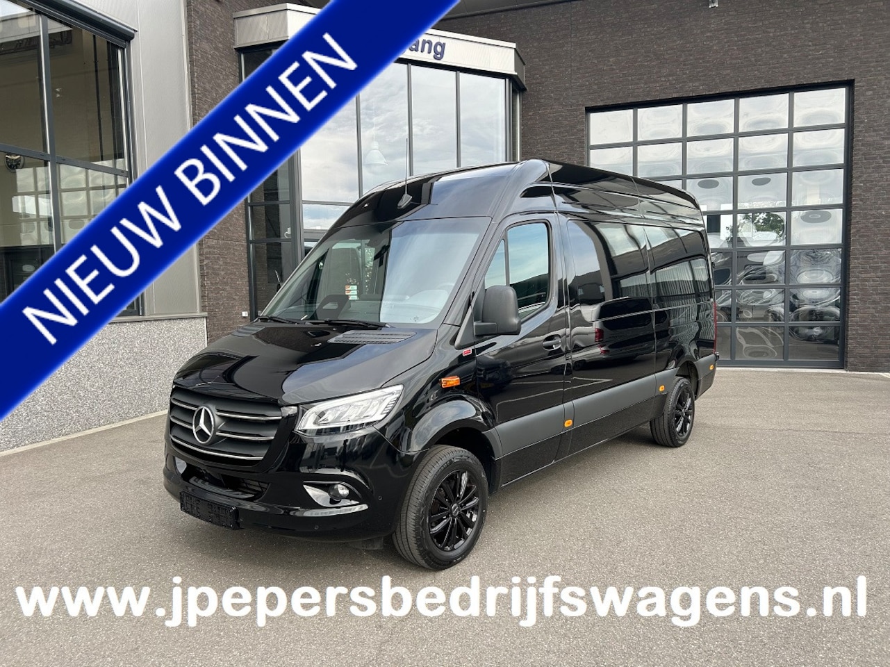 Mercedes-Benz Sprinter - 317 CDI L2 H2 Pro LED / MBUX / Navigatie / Camera / Parkeersensoren / Cruise control / Air - AutoWereld.nl