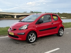 Toyota Aygo - 1.0-12V