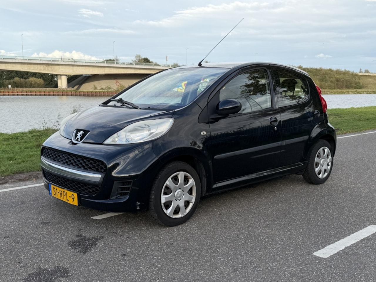 Peugeot 107 - 1.0-12V XS 1.0-12V XS - AutoWereld.nl