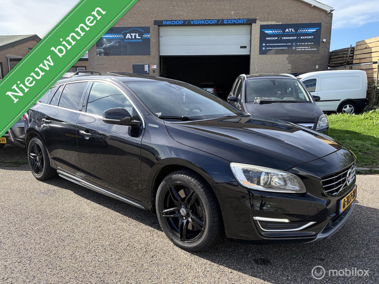 Volvo V60 - 2.4 D6 DIESEL Plug-In Hybrid APK07/2027 VOLL TOPP - AutoWereld.nl