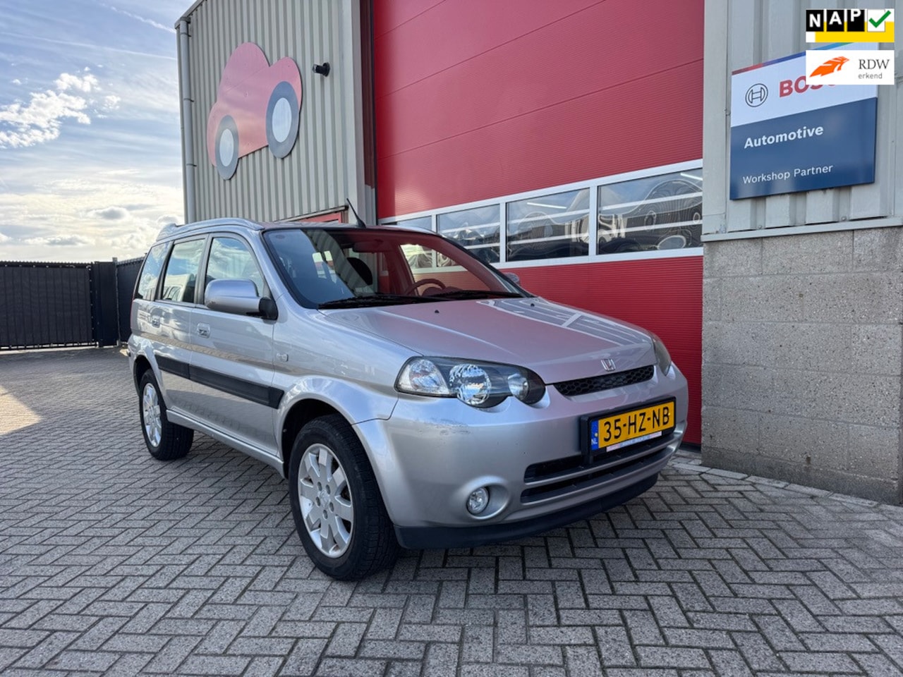 Honda HR-V - 1.6i 4WD 1.6i 4WD, Automaat, Airconditioning, Trekhaak, Nieuwe APK, Volledige historie en boekjes - AutoWereld.nl
