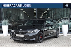 BMW 3-serie Touring - 330i xDrive M Sport Automaat / Trekhaak / Panoramadak / Sportstoelen / Comfort Access / Ac