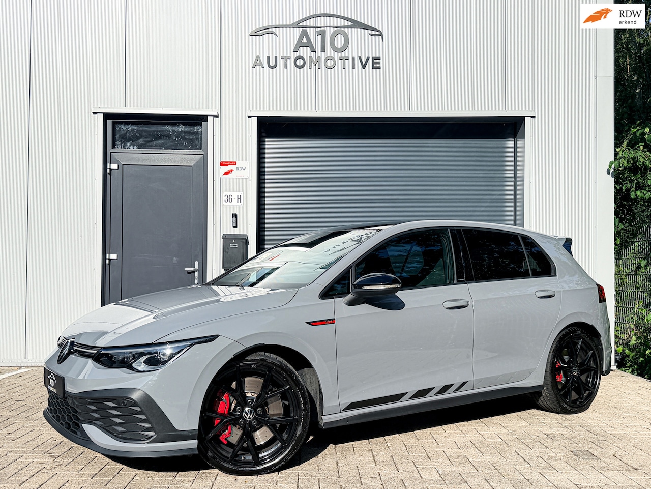 Volkswagen Golf - 8 GTI Clubsport 300PK | DOWNPIPE | PANO | IQ.LIGHT - AutoWereld.nl